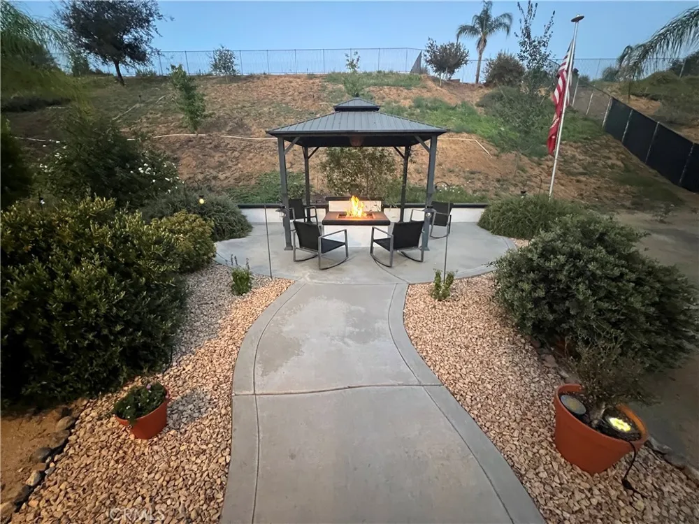 12941 Cienaga Yucaipa, CA 92399