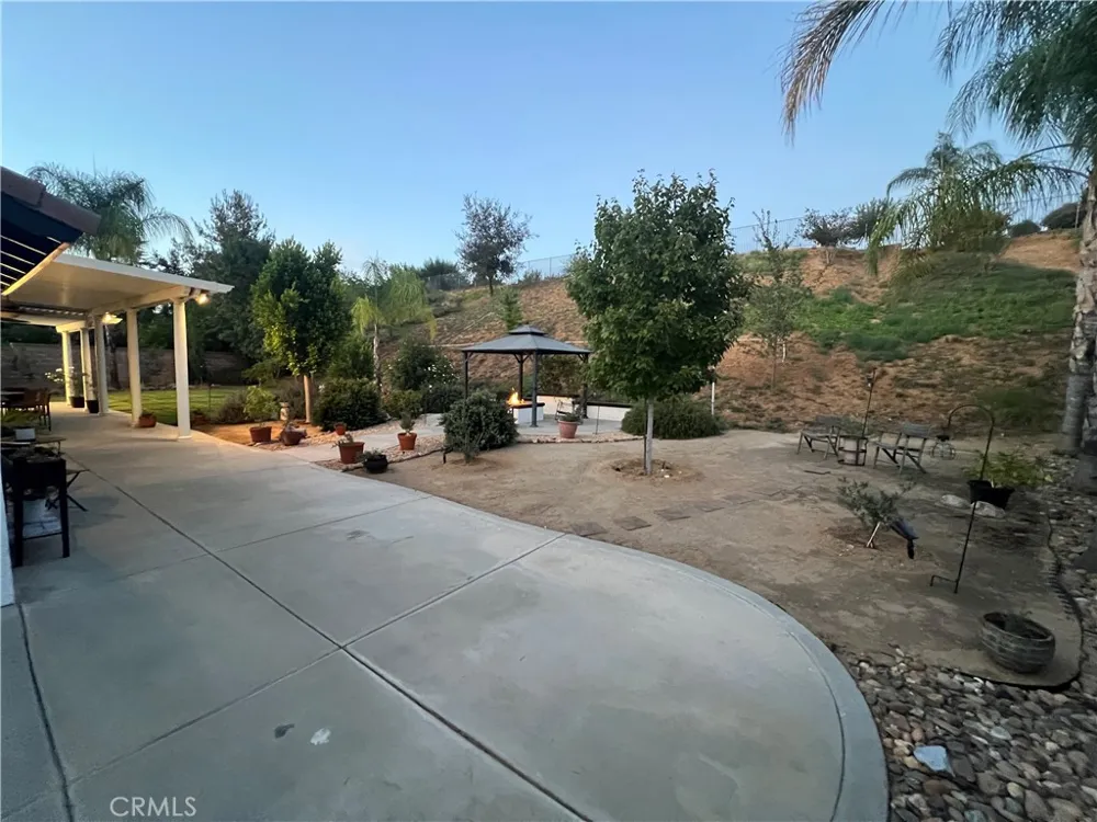 12941 Cienaga Yucaipa, CA 92399