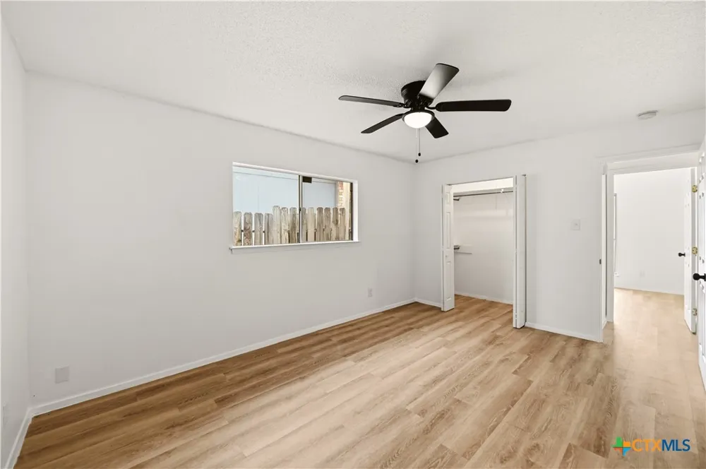 7702 Pipers Swan Street San Antonio, TX 78251