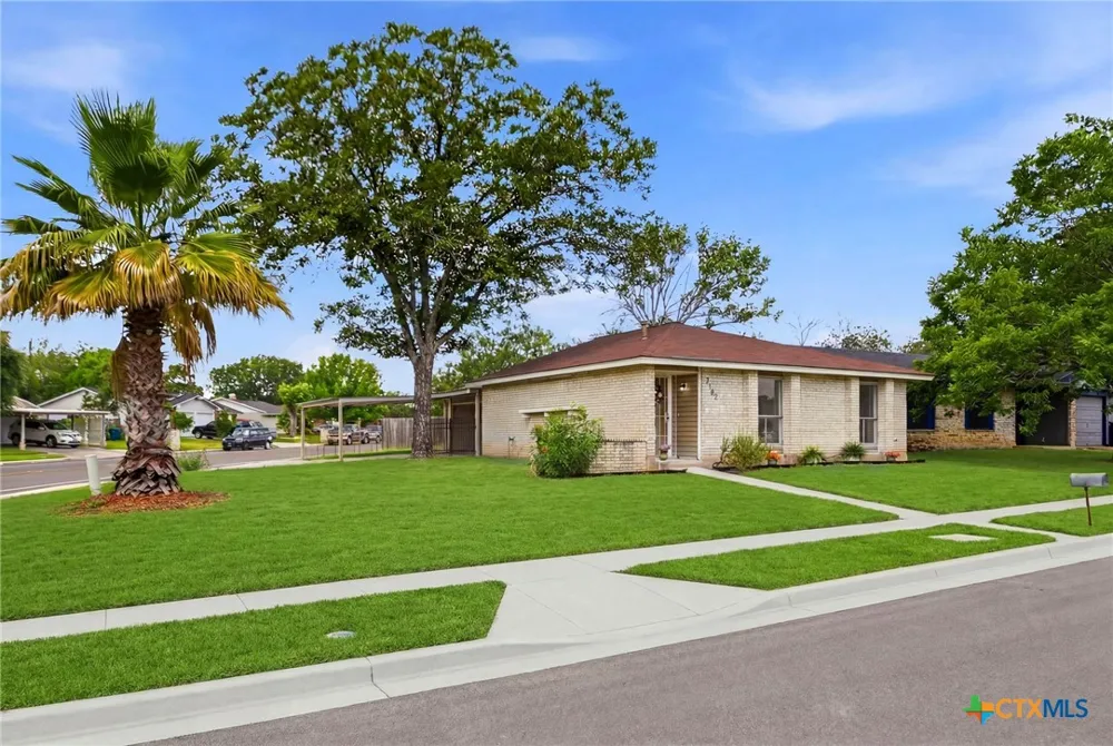 7702 Pipers Swan Street San Antonio, TX 78251