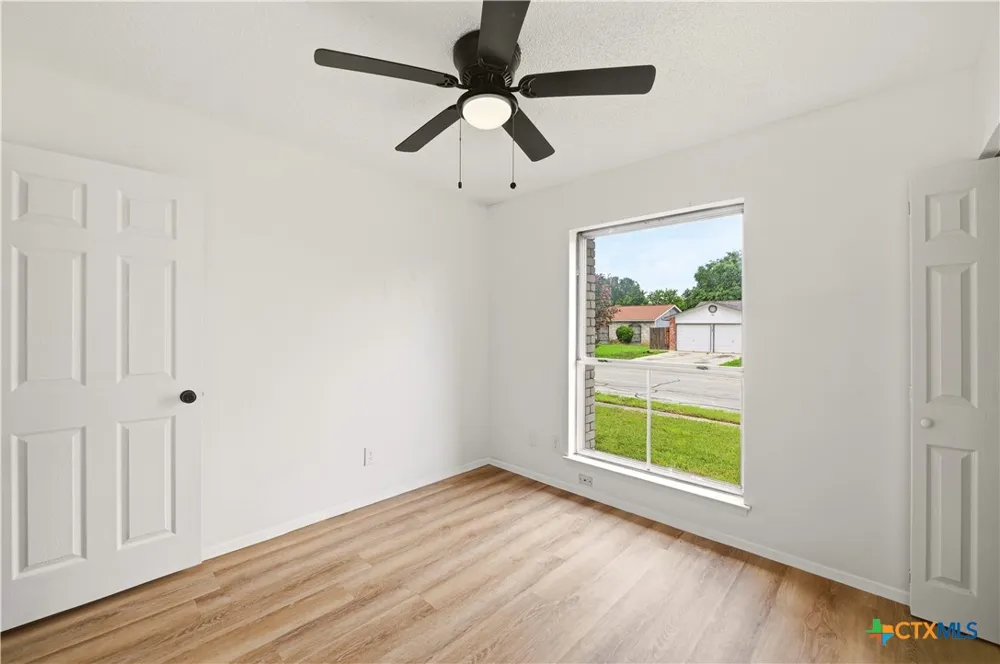 7702 Pipers Swan Street San Antonio, TX 78251