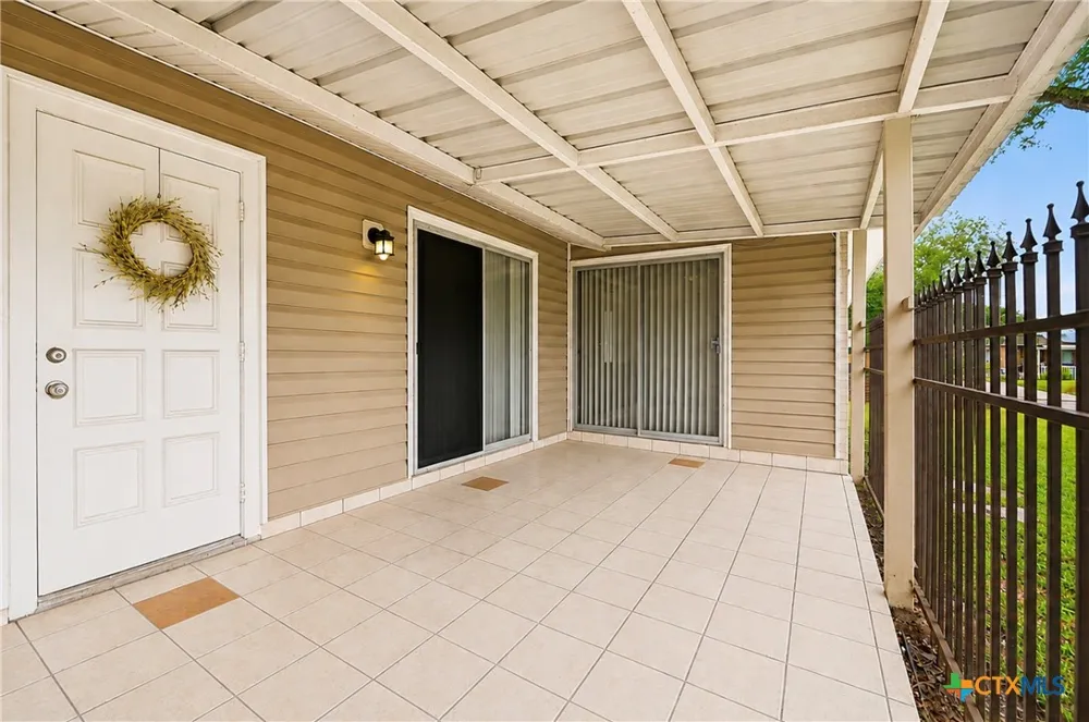 7702 Pipers Swan Street San Antonio, TX 78251