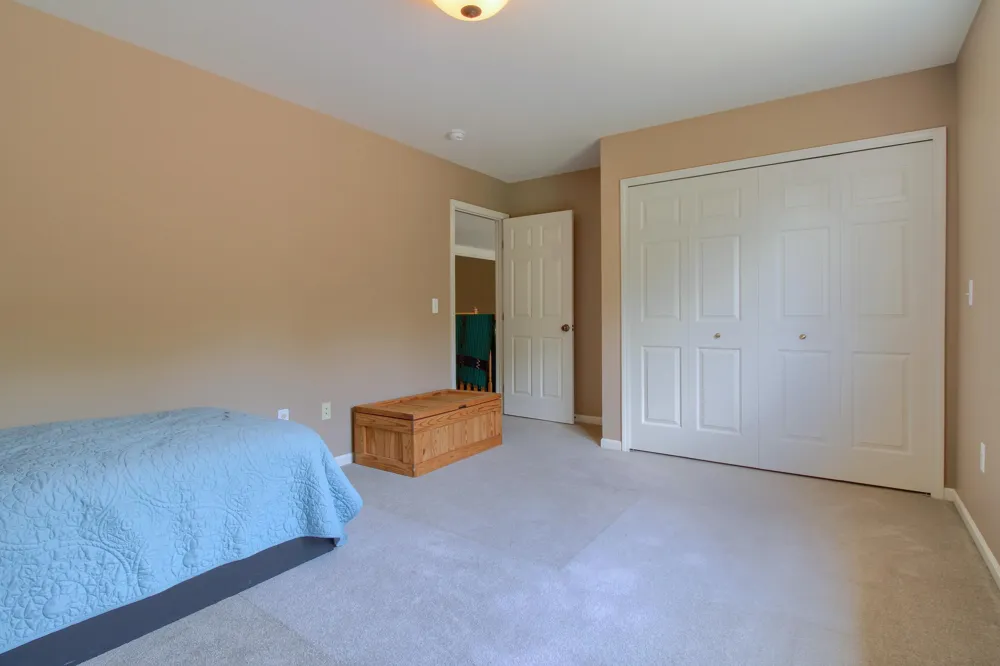 6833 Meadows Pass Webster Township, MI 48130