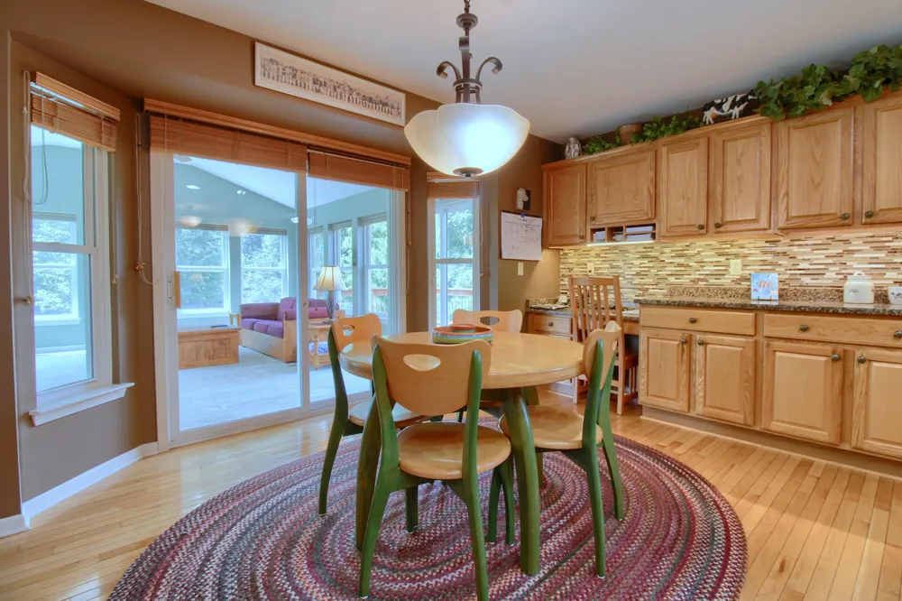 6833 Meadows Pass Webster Township, MI 48130