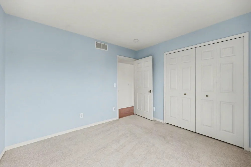 107 Commons Circle Saline City, MI 48176