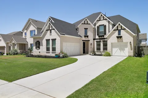 304 Cottontail Lane