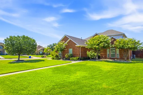 1201 Forest Green Drive