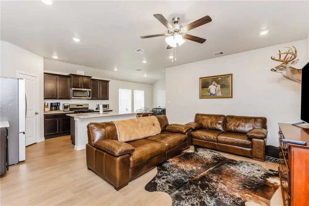 1905 Osbert Nelly Drive Corpus Christi, TX 78417