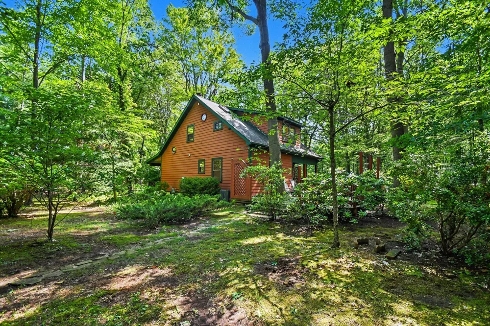 13189 Three Oaks Road Sawyer, MI 49125
