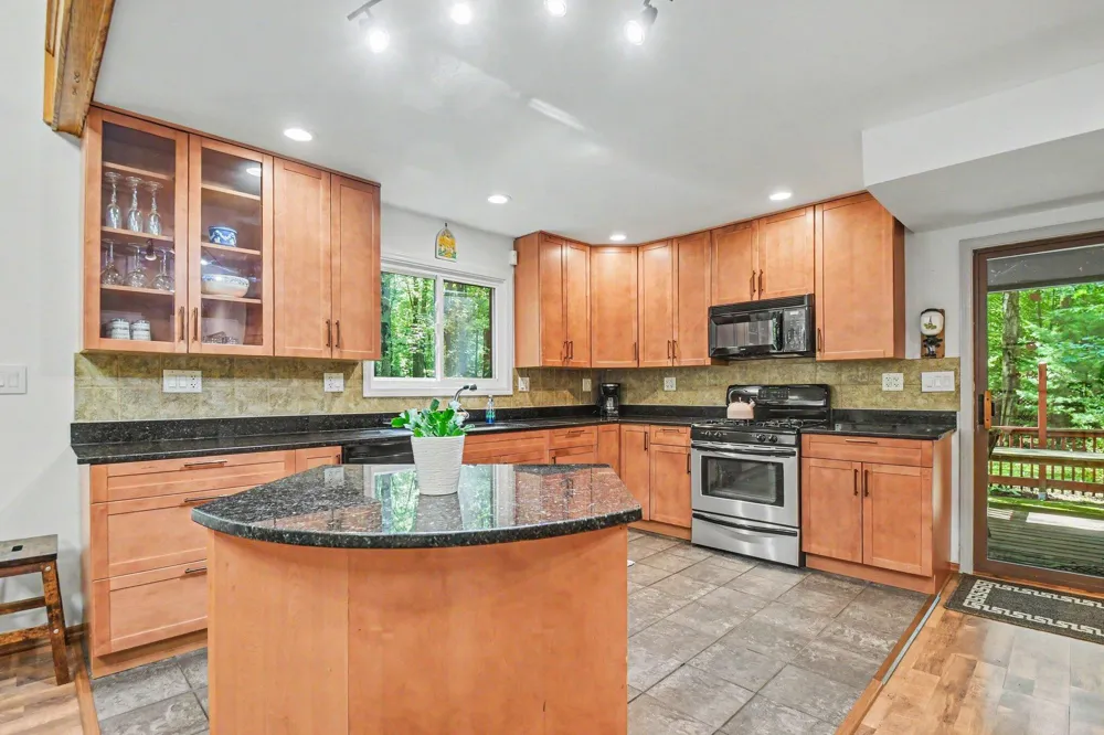 13189 Three Oaks Road Sawyer, MI 49125