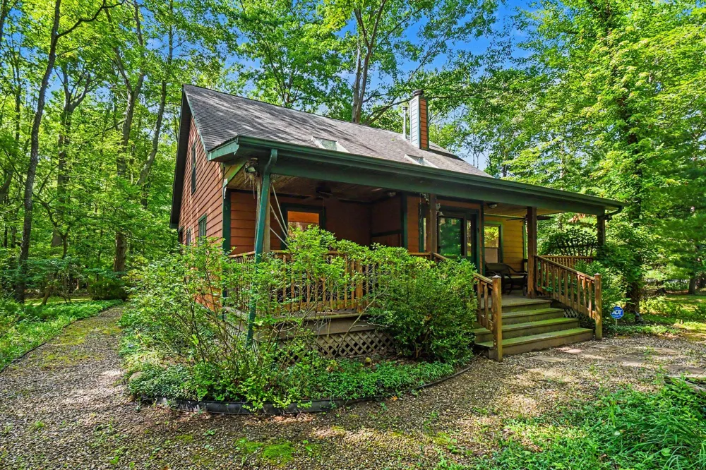 13189 Three Oaks Road Sawyer, MI 49125