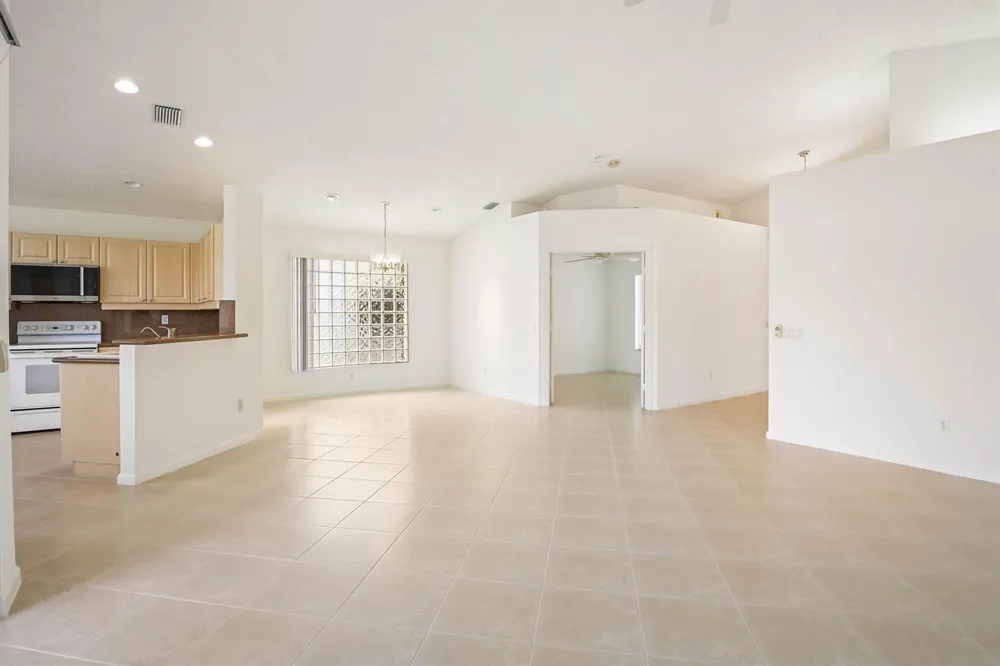 7387 Tonga Court Boynton Beach, FL 33437