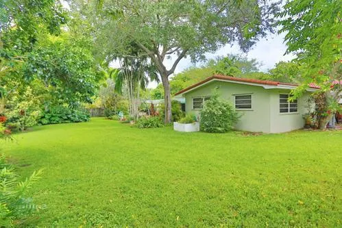 7850 SW 160th Street Palmetto Bay, FL 33157