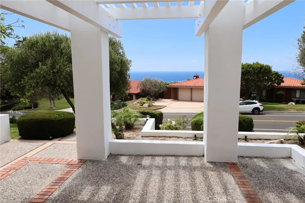 1456 Via Coronel Palos Verdes Estates, CA 90274