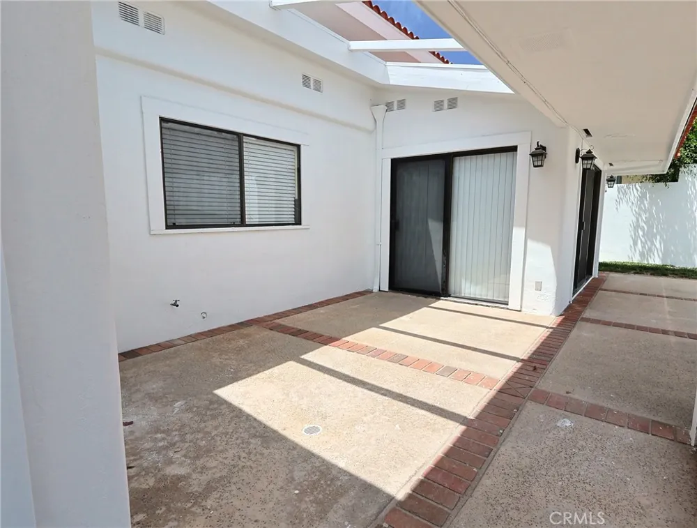1456 Via Coronel Palos Verdes Estates, CA 90274