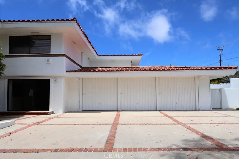 1456 Via Coronel Palos Verdes Estates, CA 90274