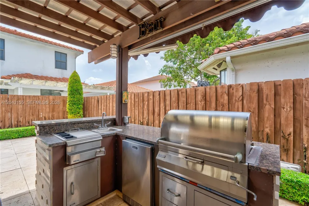 1016 NW 99th Psge #1016 Miami, FL 33172