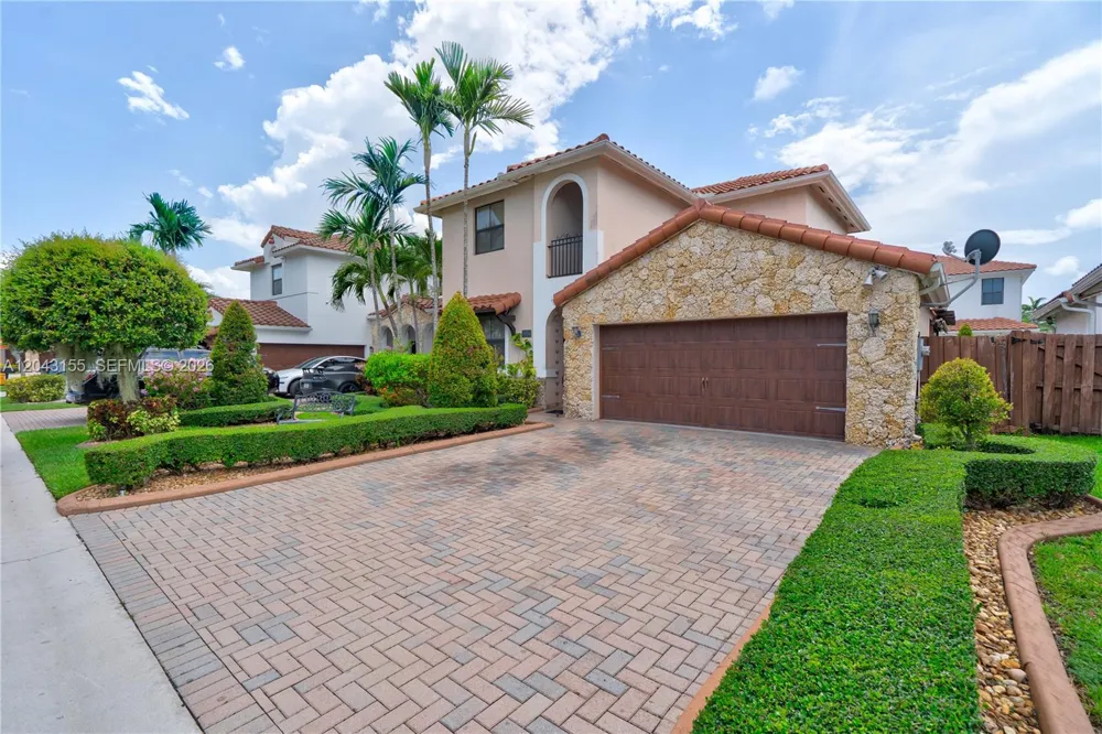 1016 NW 99th Psge #1016 Miami, FL 33172