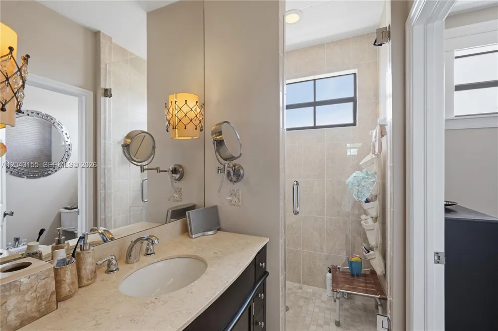 1016 NW 99th Psge #1016 Miami, FL 33172