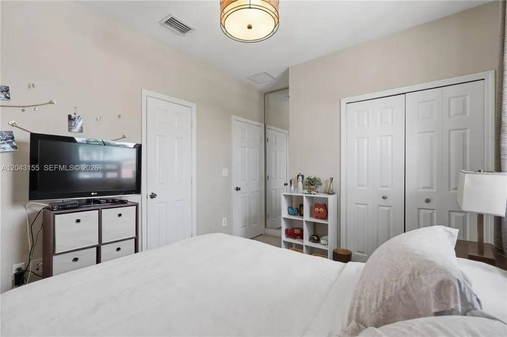 1016 NW 99th Psge #1016 Miami, FL 33172
