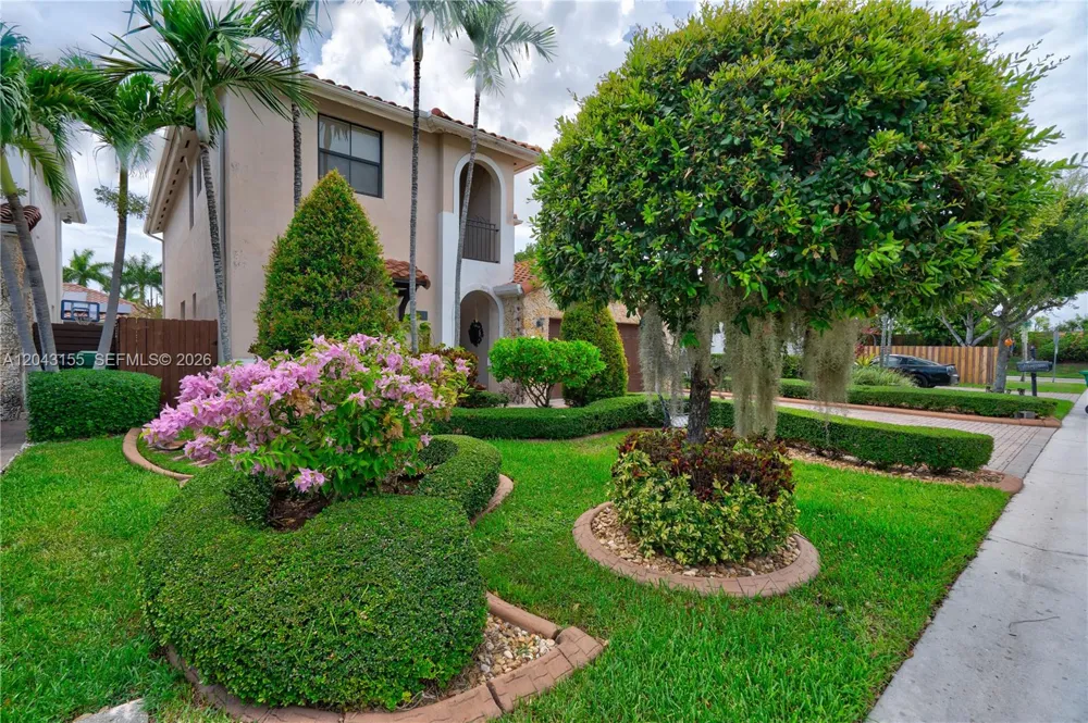 1016 NW 99th Psge #1016 Miami, FL 33172