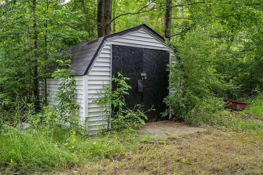 945 Hockaday Road Gladwin Township, MI 48624