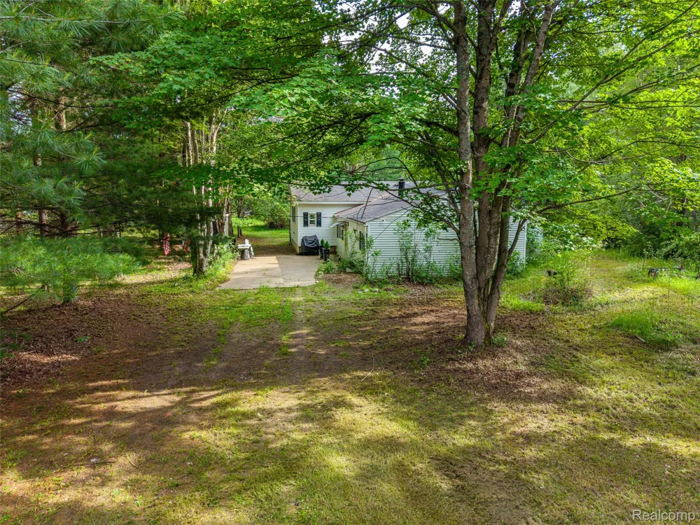 945 Hockaday Road Gladwin Township, MI 48624