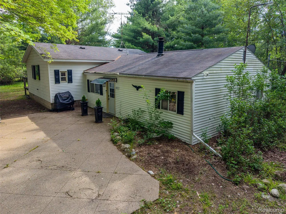 945 Hockaday Road Gladwin Township, MI 48624