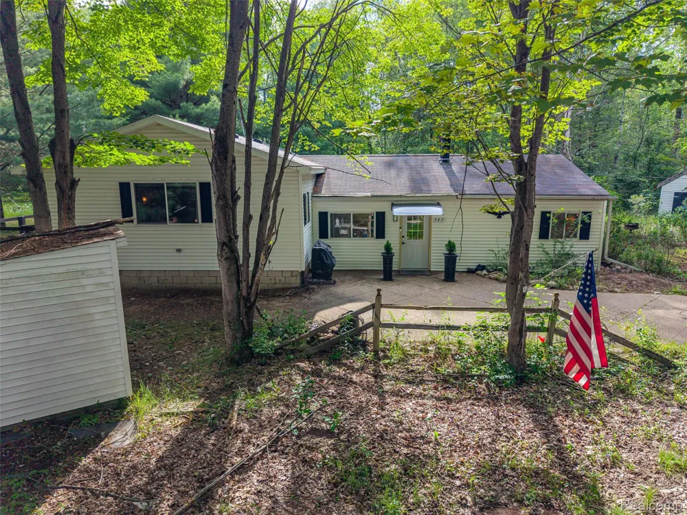 945 Hockaday Road Gladwin Township, MI 48624