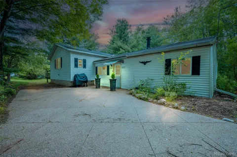 945 Hockaday Road