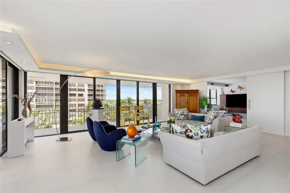 3 Grove Isle Dr #C502 Miami, FL 33133