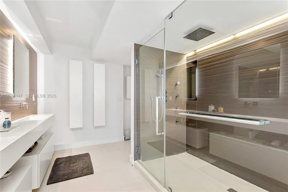 3 Grove Isle Dr #C502 Miami, FL 33133