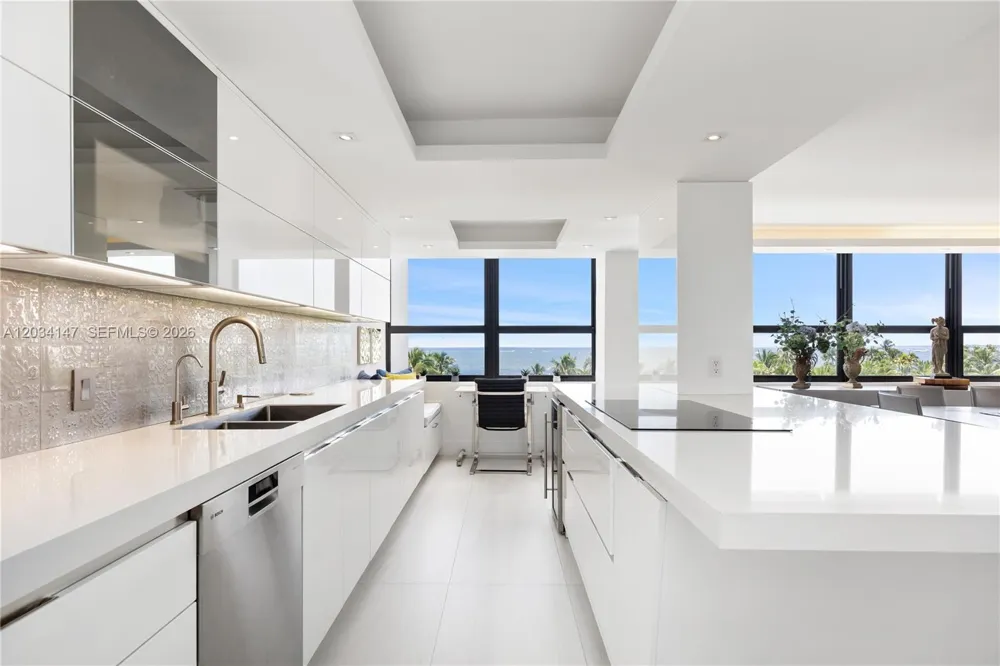 3 Grove Isle Dr #C502 Miami, FL 33133