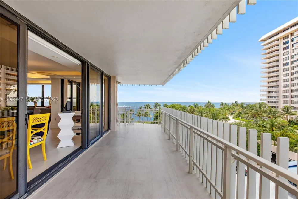 3 Grove Isle Dr #C502 Miami, FL 33133
