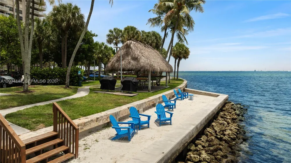 3 Grove Isle Dr #C502 Miami, FL 33133