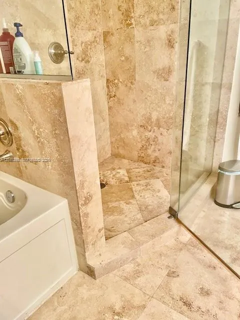 3232 SW 22nd Ter #1303 Miami, FL 33145
