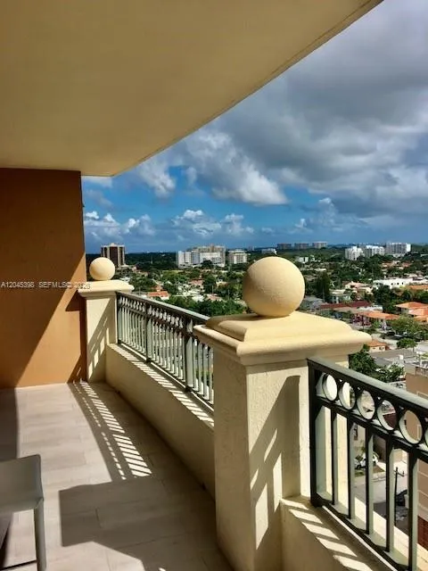 3232 SW 22nd Ter #1303 Miami, FL 33145