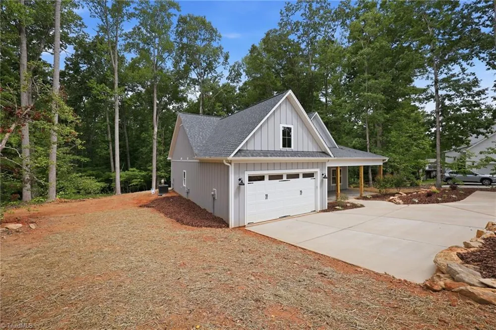 2646 Johns Ridge Drive Asheboro, NC 27205