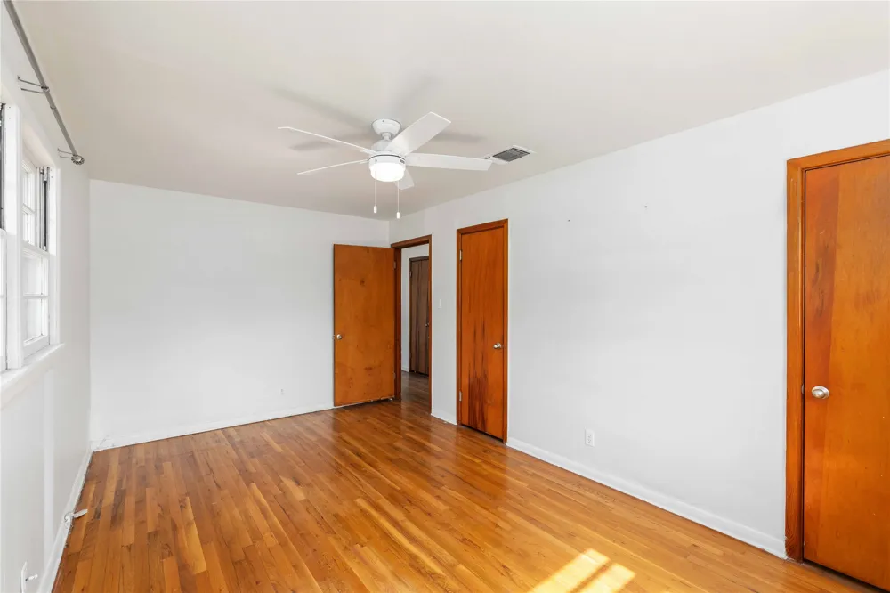 615 E 10th Street Coleman, TX 76834