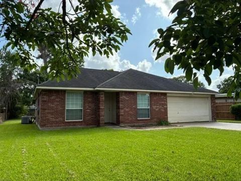 910 Old Angleton Road