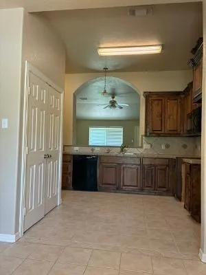 910 Old Angleton Road Clute, TX 77531