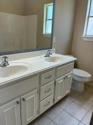 910 Old Angleton Road Clute, TX 77531