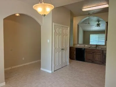 910 Old Angleton Road Clute, TX 77531