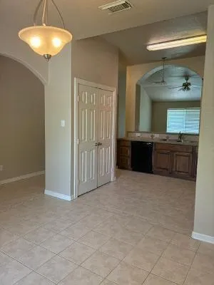 910 Old Angleton Road Clute, TX 77531