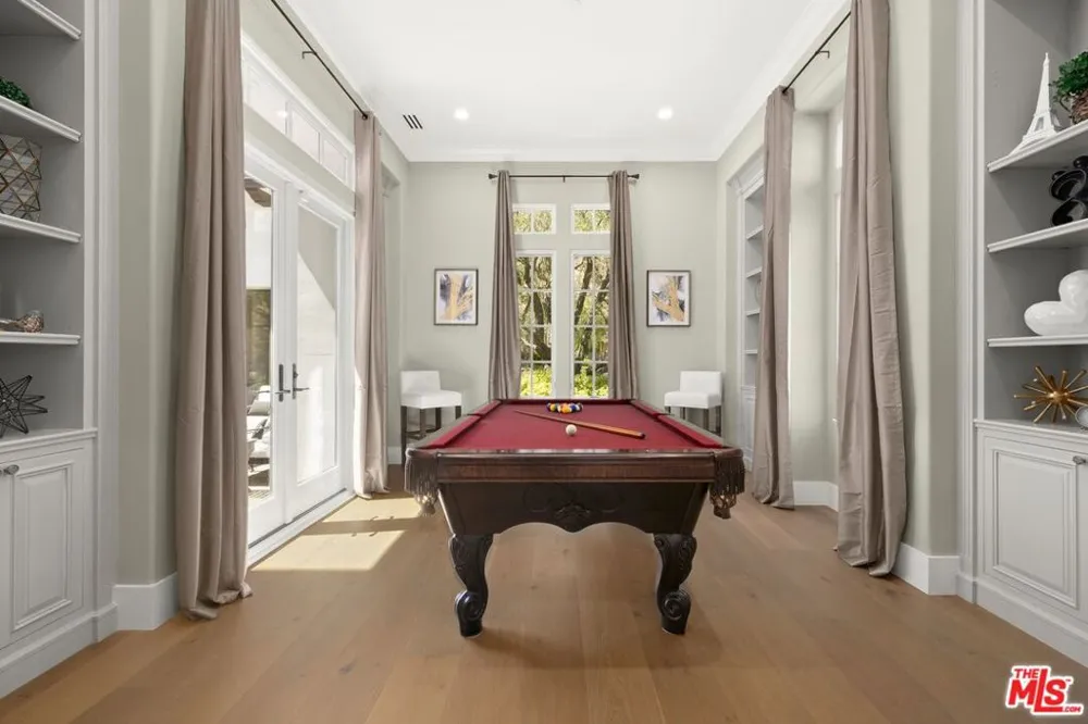 29462 Malibu View Court Agoura Hills, CA 91301