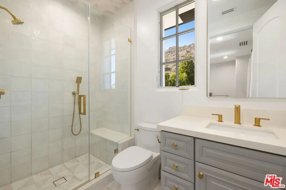 29462 Malibu View Court Agoura Hills, CA 91301