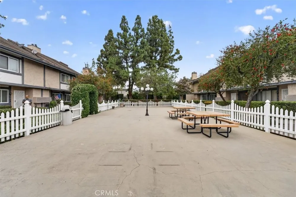 521 West 9th Street Upland, CA 91786