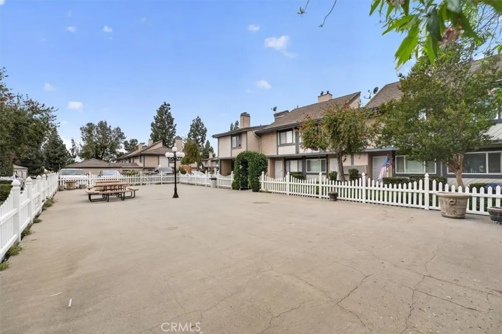 521 West 9th Street Upland, CA 91786