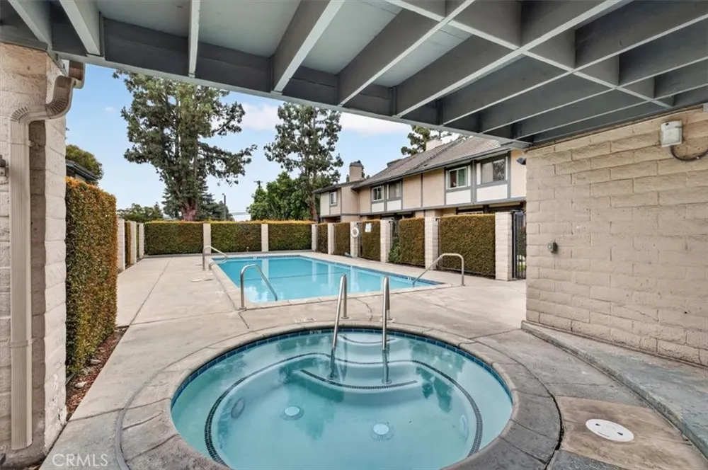 521 West 9th Street Upland, CA 91786