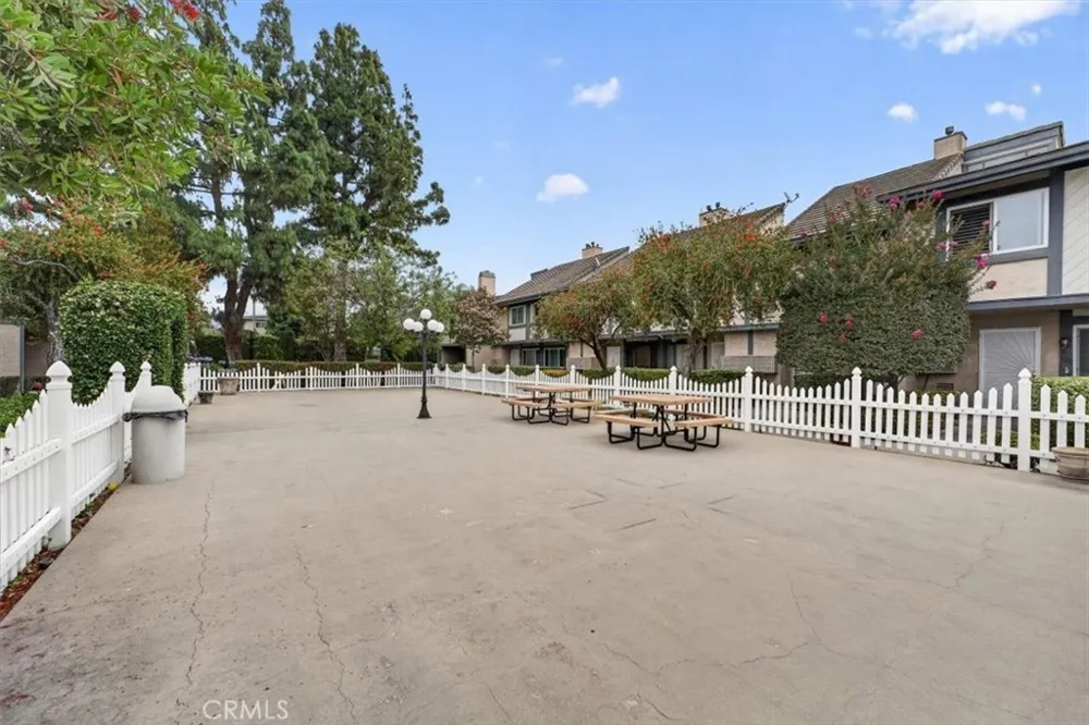 521 West 9th Street Upland, CA 91786